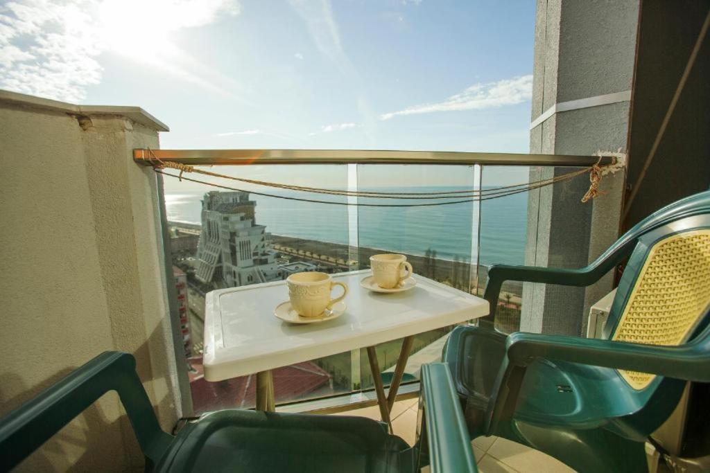 Luxury Apartments Batumi Exterior foto